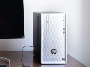HP Pavilion 590-p0030 Desktop